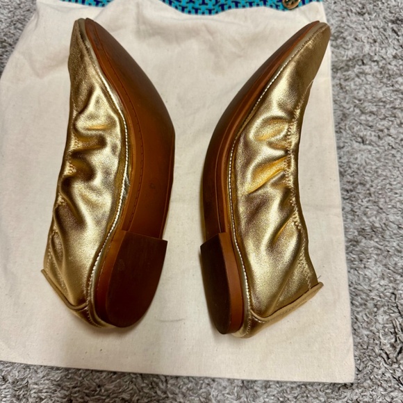 Tory Burch - Eddie Metallic Ballet Flat - Picture 5 of 15